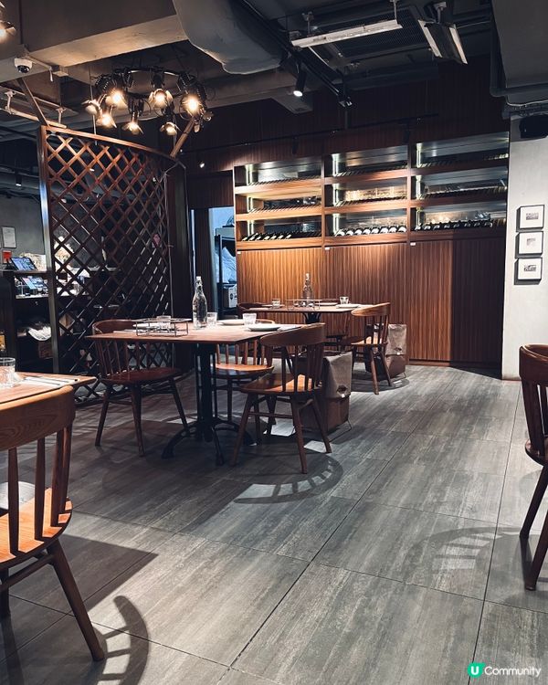 觀塘工廈人氣cafe 😋榛子朱古力焦糖香蕉梳乎厘班戟🍌