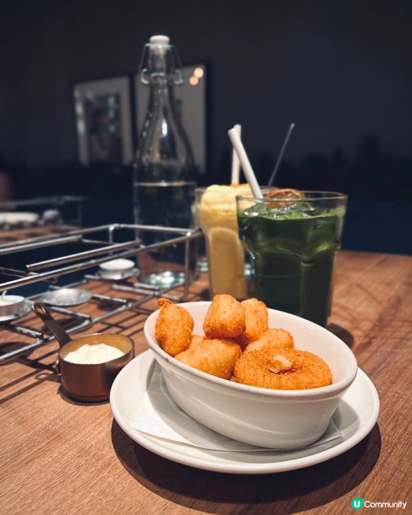 觀塘工廈人氣cafe 😋榛子朱古力焦糖香蕉梳乎厘班戟🍌