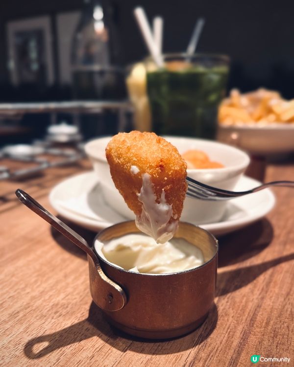 觀塘工廈人氣cafe 😋榛子朱古力焦糖香蕉梳乎厘班戟🍌