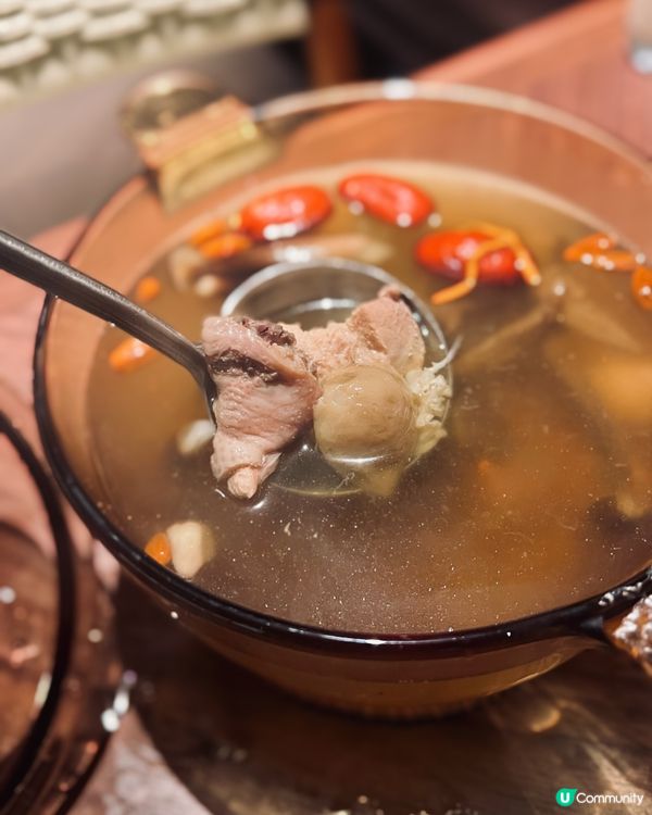 【🍄蘑歡:藏在蘭桂坊樓上的雲南菌子宴🌿】  