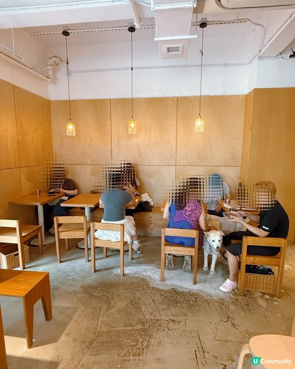 不苦咖啡☕️！木系小店chill爆！🤤