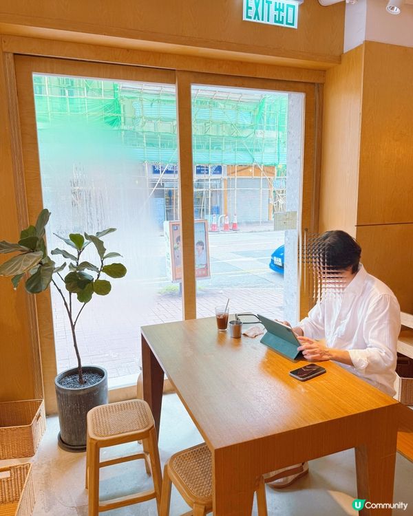 不苦咖啡☕️！木系小店chill爆！🤤