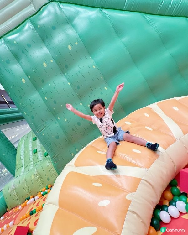 青衣城中庭彈床樂園好好玩