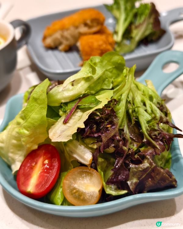 酸奶燉牛尾蛋包飯😋！中環抵食推介！