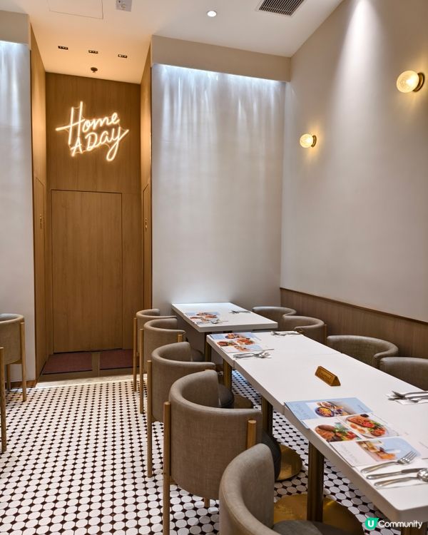 酸奶燉牛尾蛋包飯😋！中環抵食推介！