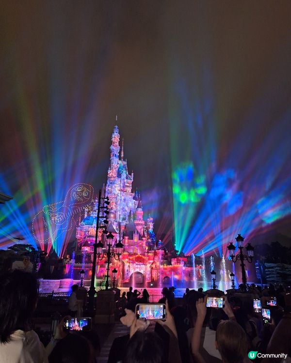 迪士尼公主城堡燈光滙演