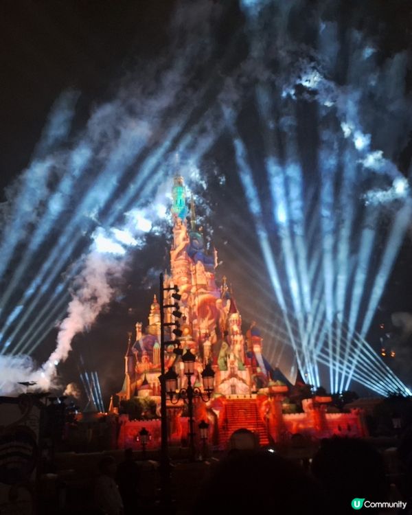 迪士尼公主城堡燈光滙演
