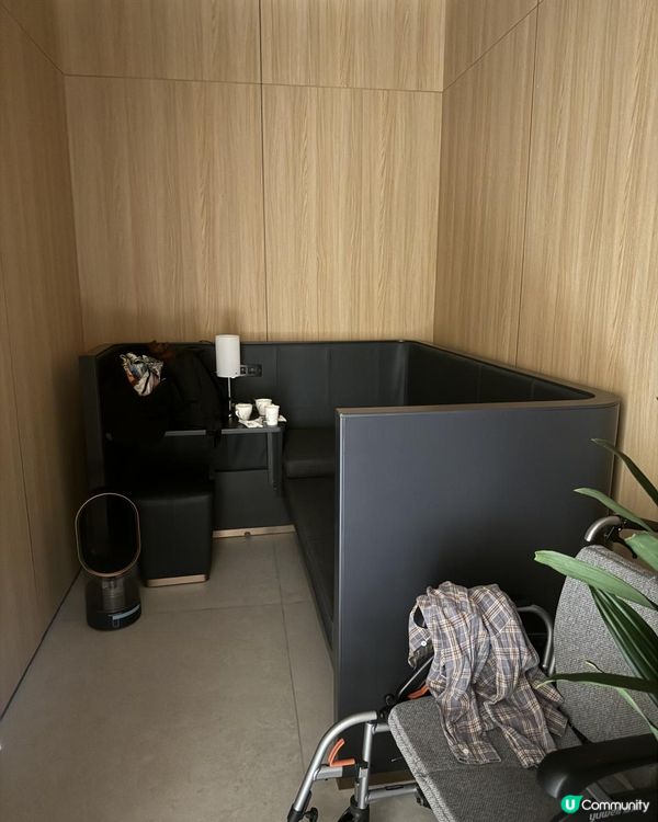 開箱中國國際航空2家貴賓休息室-- 新疆烏魯木齊紅山國際機場國內線 + 國內貴賓室天花板 – 成都天府國際機場國內線）