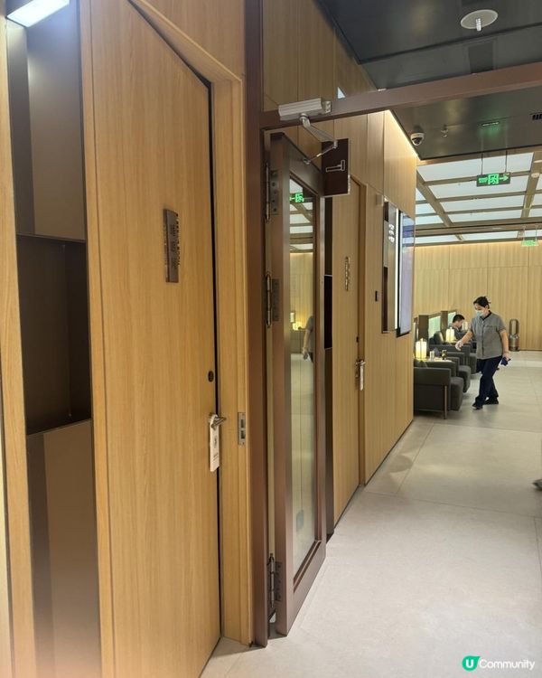 開箱中國國際航空2家貴賓休息室-- 新疆烏魯木齊紅山國際機場國內線 + 國內貴賓室天花板 – 成都天府國際機場國內線）