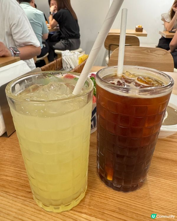 上環樓上簡約悠閒小店咖啡