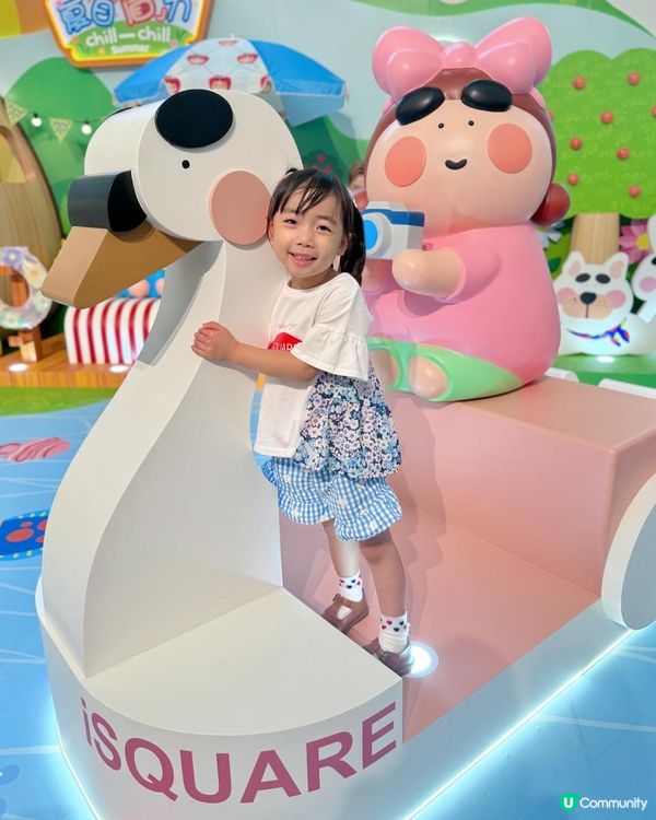 暑假｜香港商場打卡玩樂｜iSQUARE國際廣場 x「粗眉」盛夏呈獻｜首個6米高巨型3D立體吹氣「粗眉」