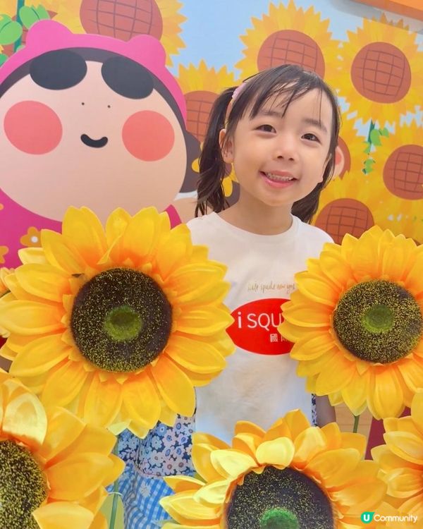 暑假｜香港商場打卡玩樂｜iSQUARE國際廣場 x「粗眉」盛夏呈獻｜首個6米高巨型3D立體吹氣「粗眉」