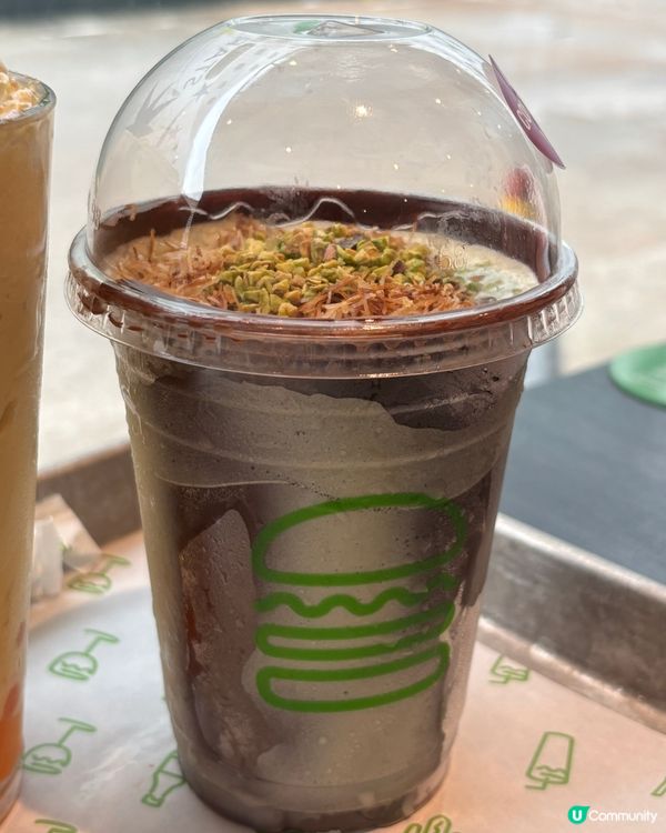 杜拜開心果奶昔🤤！shake shack開賣啦！