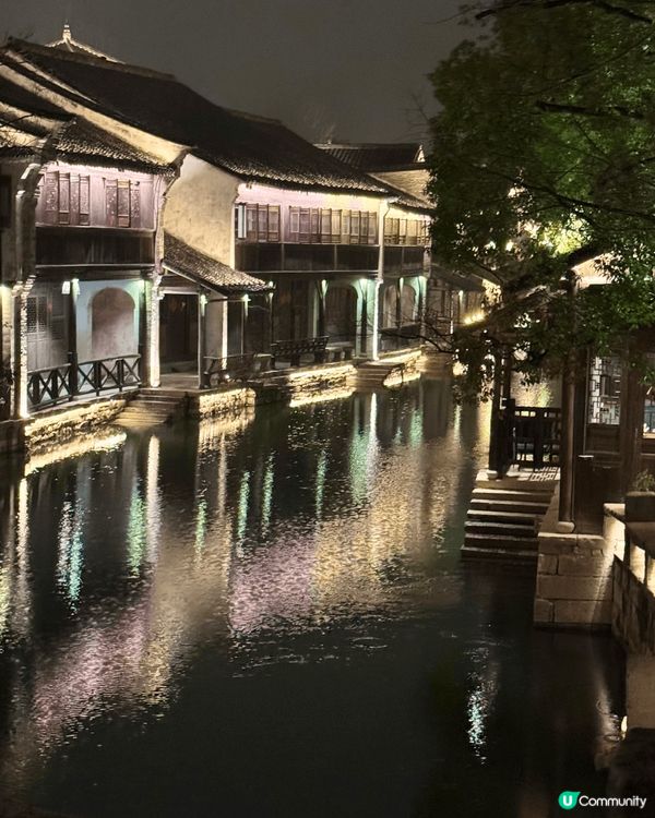 當時去上海既旅行，夜景特別靚，配合埋個湖同埋夜光，影相一流