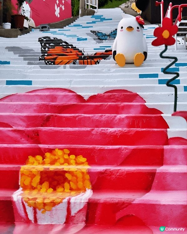 釜山統營嘅東皮郎壁畫村簡直係打卡控天堂！成條村好似七彩童話村...