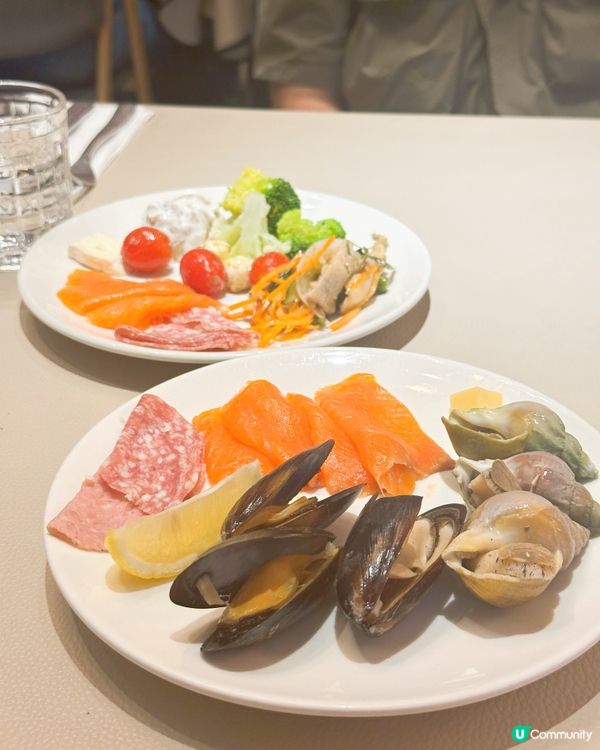 觀塘高質半自助餐🤤！煙三文魚控必去！😋