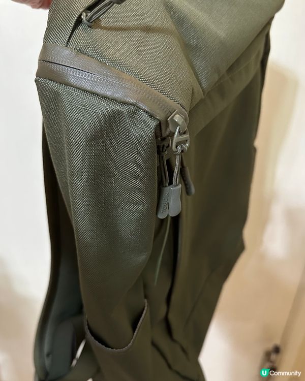 超實用軍綠色背包！孭住見加加得得🤩！
