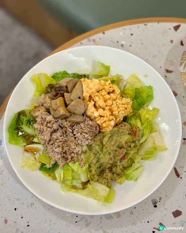 新推出沙律🥗吃完再吃蛋糕🍰