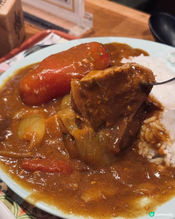 呢間food court有齊晒我想食嘅嘢 可惜冇一間滿意😫