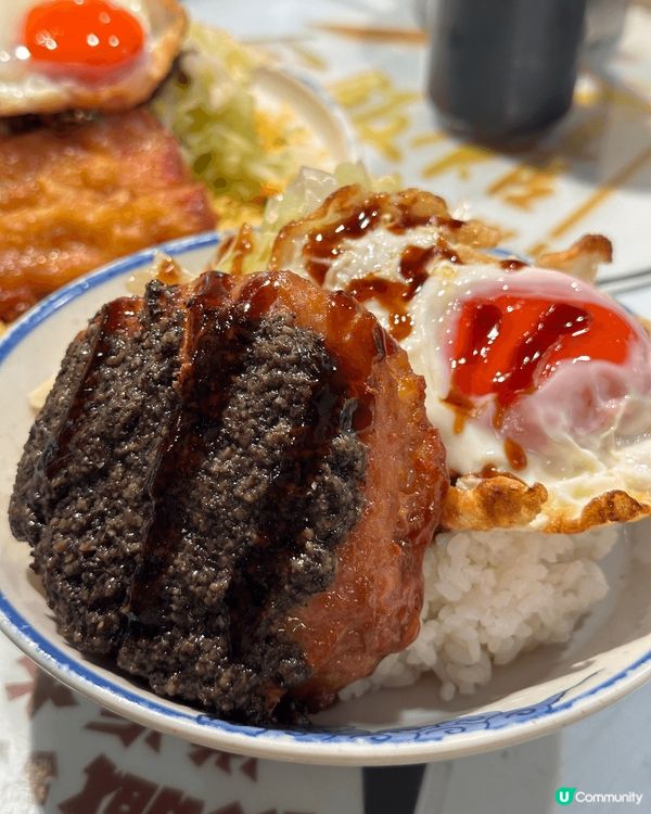 神級飯堂！金飯館黑松露墨魚肉餅飯🍚
