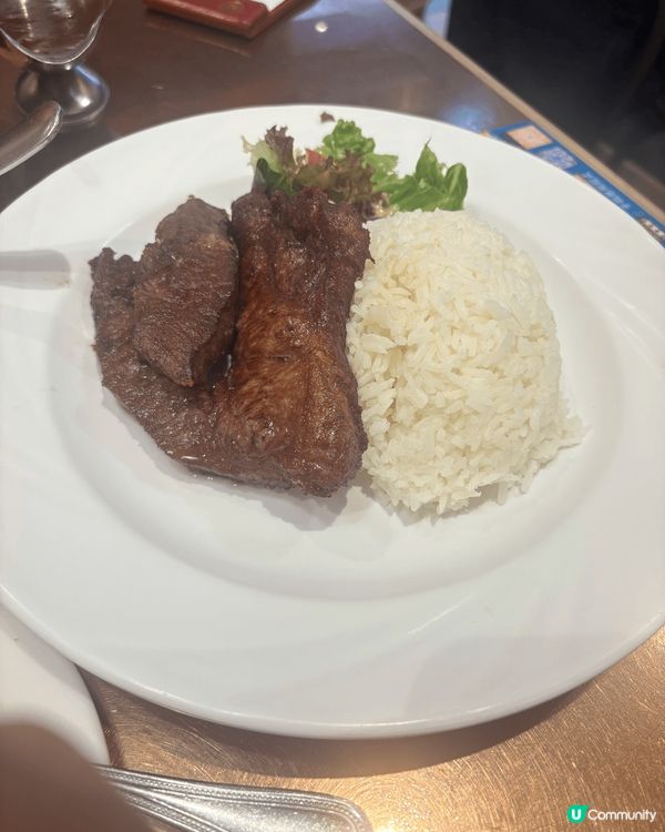 午餐大推金鳳大餐廳嘅午市套餐。高級牛扒餐配飯都只係$80，2...