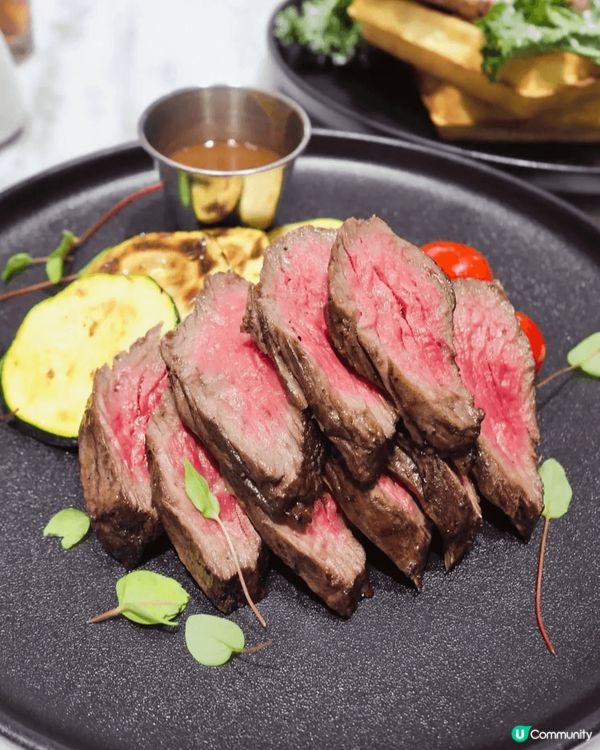 有朋自遠方來，所以帶左班朋友去間坐得舒服d嘅西餐廳-Butl...