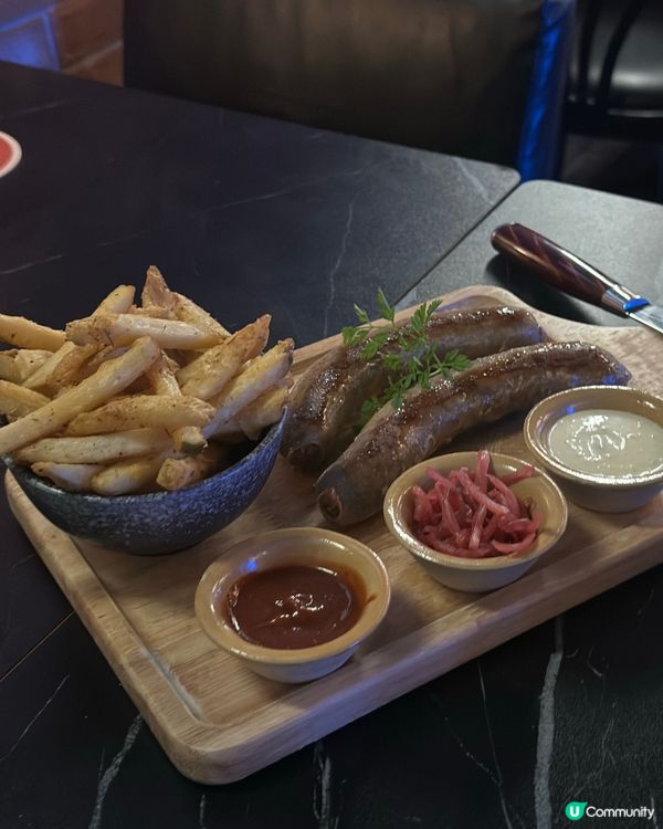 西營盤壁畫打卡📸！手工香腸超正😋！