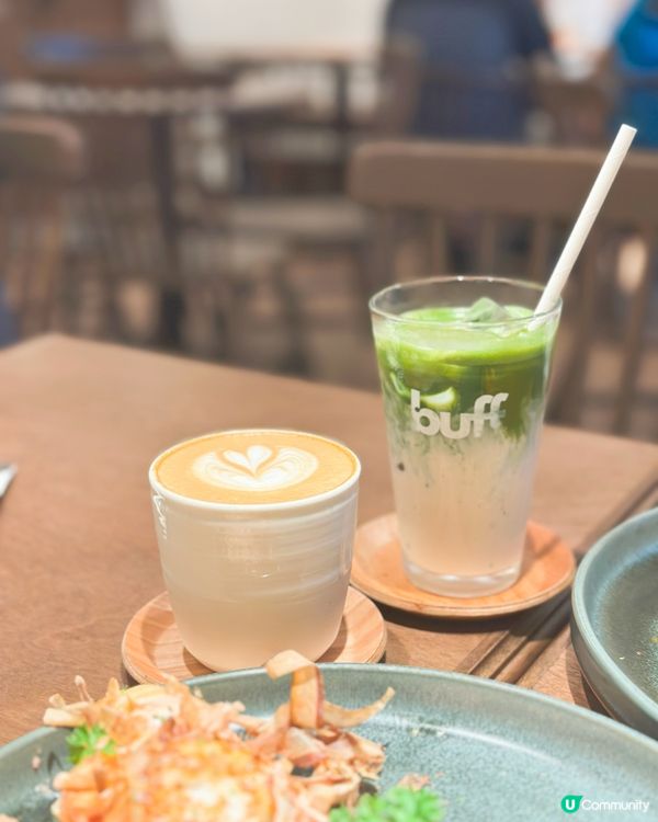 鰂魚涌咖啡店☕！捲捲意粉超正😋！