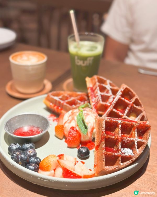 鰂魚涌咖啡店☕！捲捲意粉超正😋！