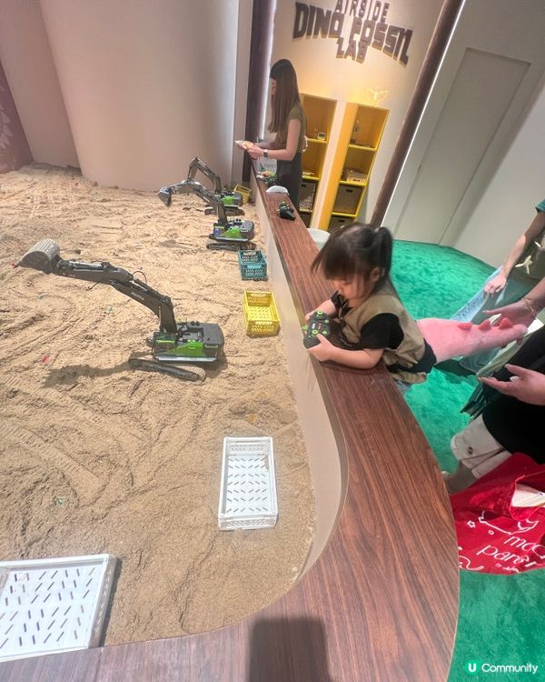 果果變身小小考古學家🦖！暑假必去！