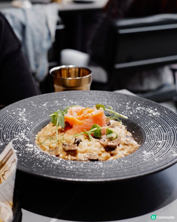 黑色型格風餐廳+ ˚🍴▸ ♡ı||ııı||ı|