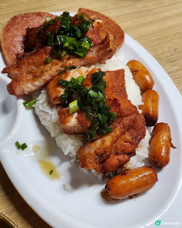 $69蚊就食到10款餸嘅車仔麵