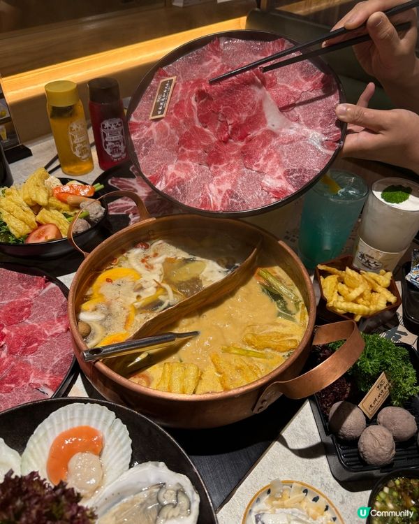 1.  夏天打邊爐🔥！人氣椰子主題火鍋🥥😋