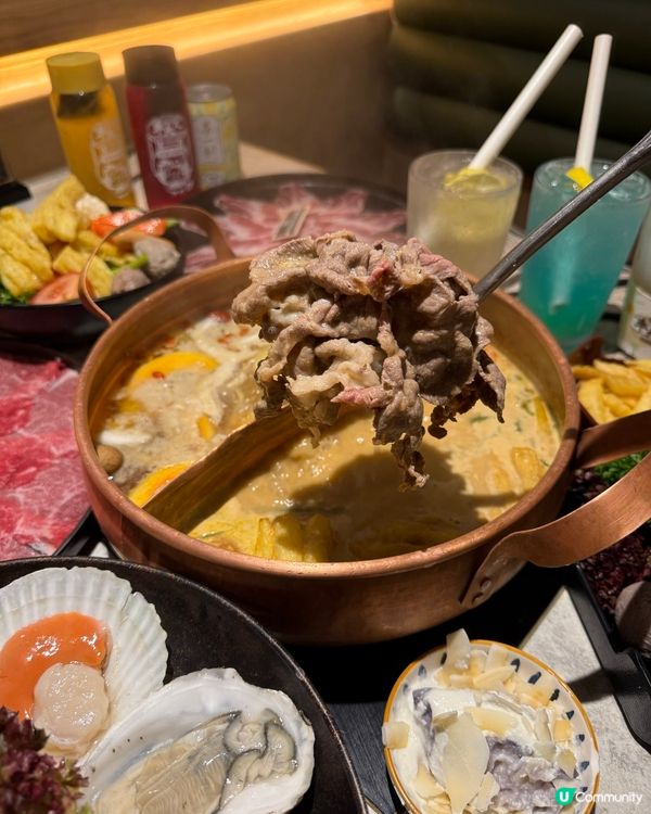 1.  夏天打邊爐🔥！人氣椰子主題火鍋🥥😋