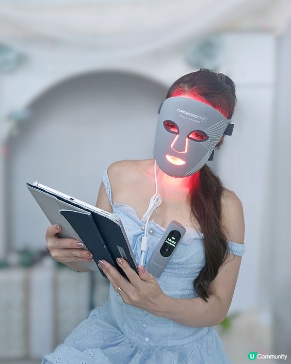 曬後急救神器！光療膜儀拯救曬傷肌 🏖️✨