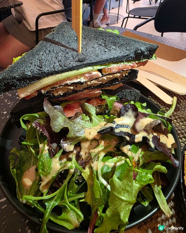 黑炭豬扒三文治特別