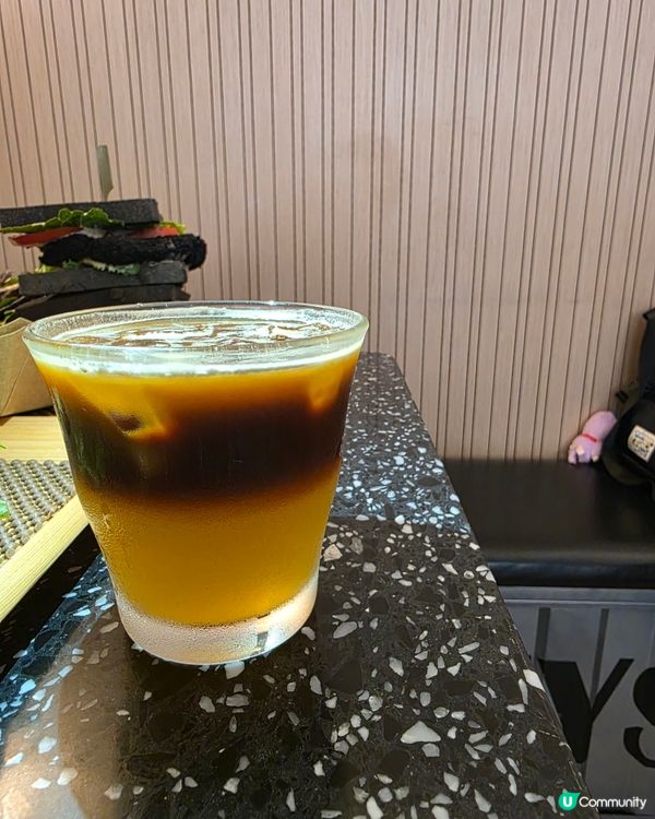 黑炭豬扒三文治特別