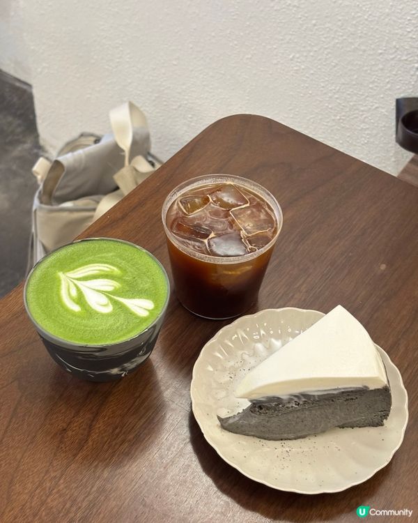 巴斯克流心麻糬芝麻蛋糕🤤！開心果泡芙超脆！