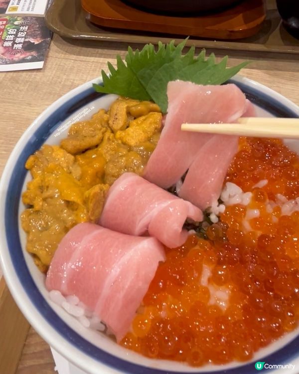 北九州 Outlets 每日限定20份 💕拖羅海膽三文魚籽丼