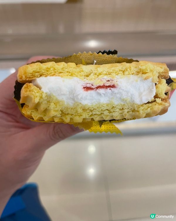 Milk Top $5士多啤梨雪糕三文治