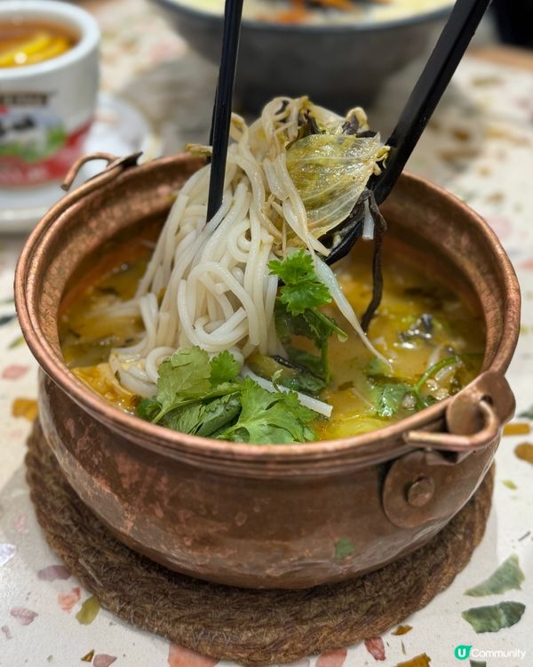 尖沙咀雲南米線🤤！椰子雞湯底超正！🥥🐔