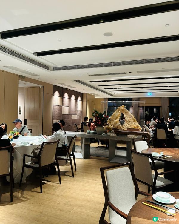 嘆爆酒店粵菜！😋 冰燒三層肉必試！🔥 