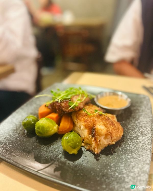 千色西餐初體驗！蘋果木燒豬鞍超正🤤