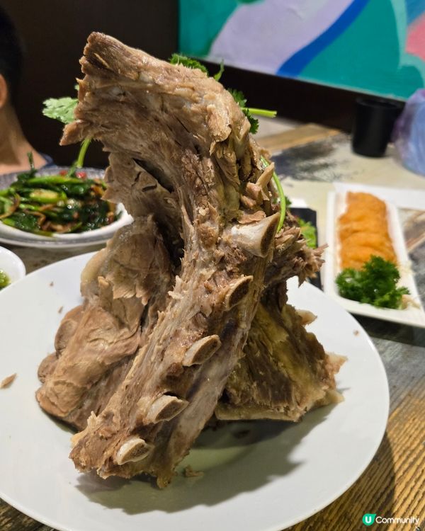 火山排骨震撼眼球！🤩 泰國美食大滿足！😋