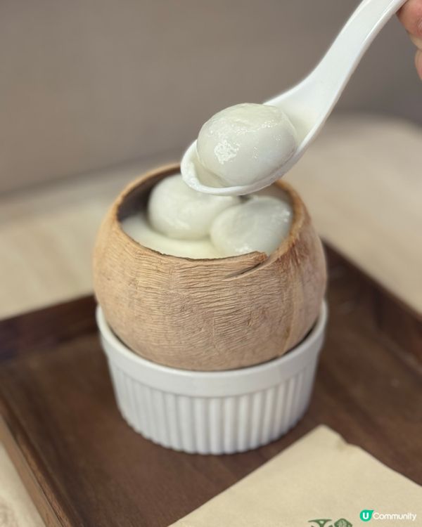 尖沙咀港式糖水必食😋 芝麻湯圓椰皇🥥+荔枝雪花冰🍧！