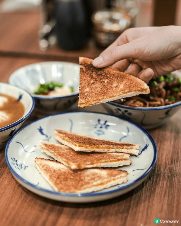 尖沙咀K11附近有一間性價比極高嘅平民食堂「兩草」👍，餐廳環...