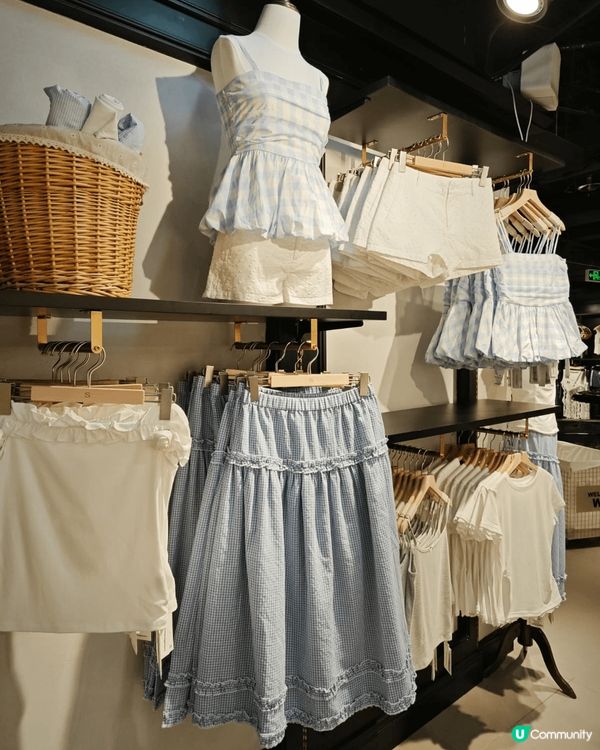 想買衣服的話，最近在W.Management買了些衣服，感覺...