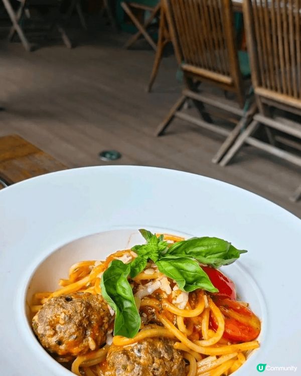 早前同朋友去咗中環大館附近嘅意大利餐廳 Abbraccio，...