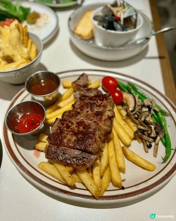 沙田高質西餐廳 Butlery，餐廳型格簡約的裝潢令人好舒服...