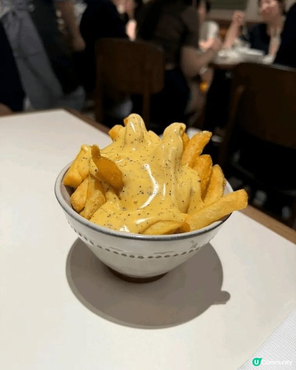 沙田高質西餐廳 Butlery，餐廳型格簡約的裝潢令人好舒服...